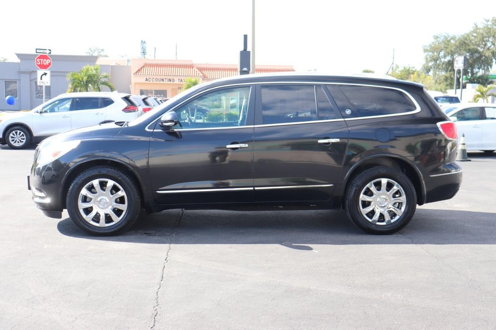 Buick Enclave Vehicle Full-screen Gallery Image 04