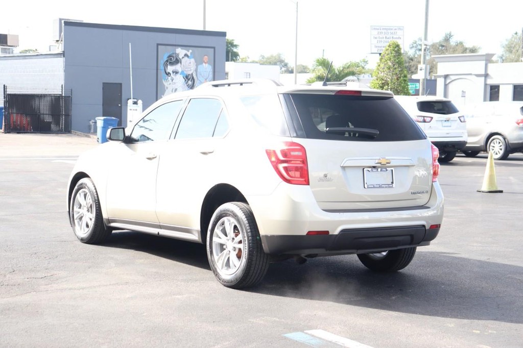 Chevrolet Equinox Vehicle Full-screen Gallery Image 06