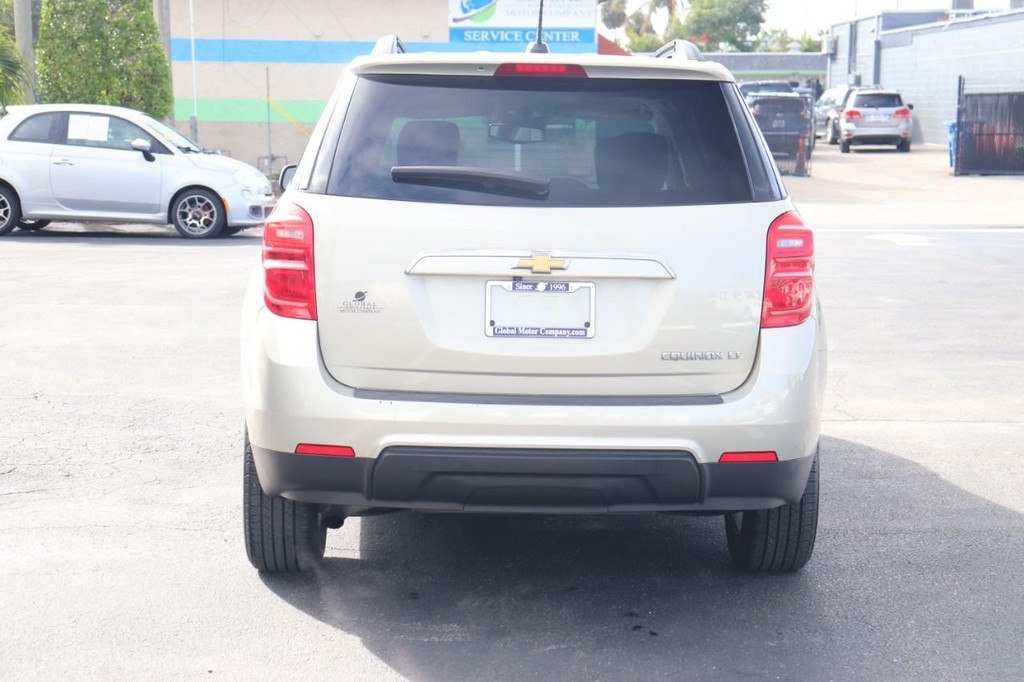 Chevrolet Equinox Vehicle Full-screen Gallery Image 07