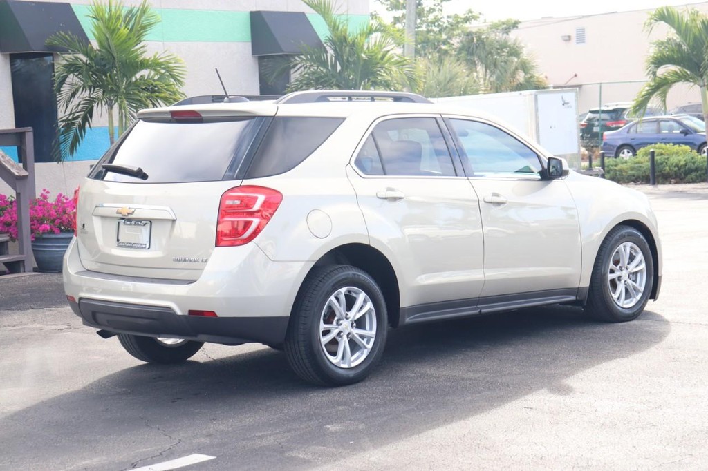 Chevrolet Equinox Vehicle Full-screen Gallery Image 08