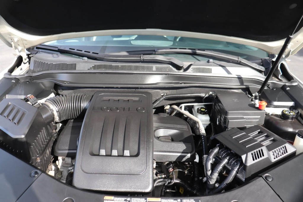 Chevrolet Equinox Vehicle Full-screen Gallery Image 10