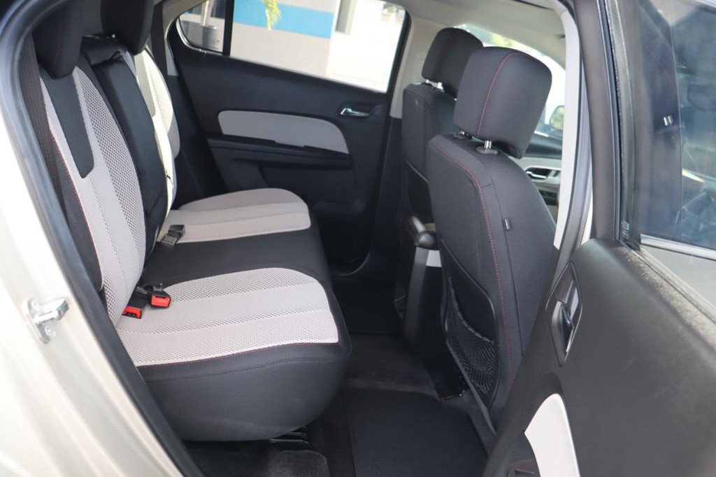 Chevrolet Equinox Vehicle Full-screen Gallery Image 19