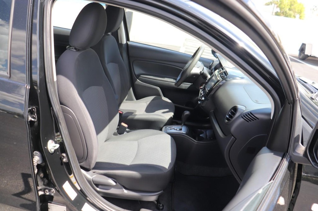 Mitsubishi Mirage Vehicle Full-screen Gallery Image 22