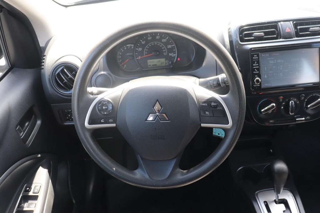 Mitsubishi Mirage Vehicle Full-screen Gallery Image 23