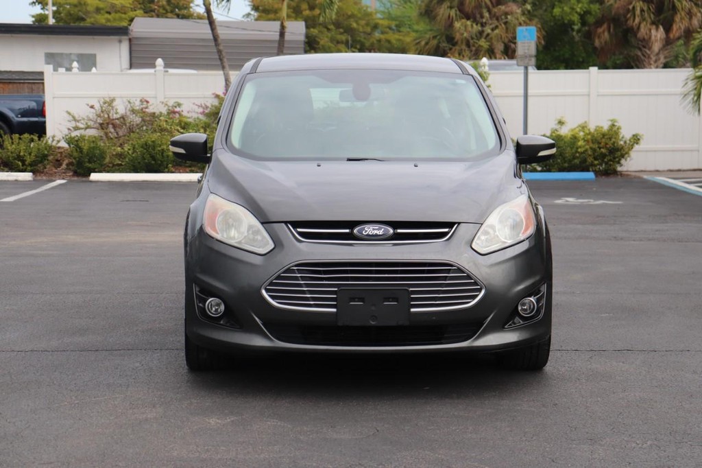 Ford C-Max Energi Vehicle Full-screen Gallery Image 02
