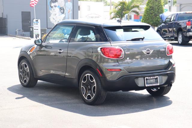 MINI Cooper Paceman Vehicle Full-screen Gallery Image 06