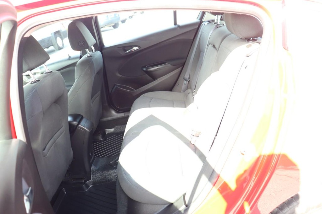 Chevrolet Cruze Vehicle Full-screen Gallery Image 15