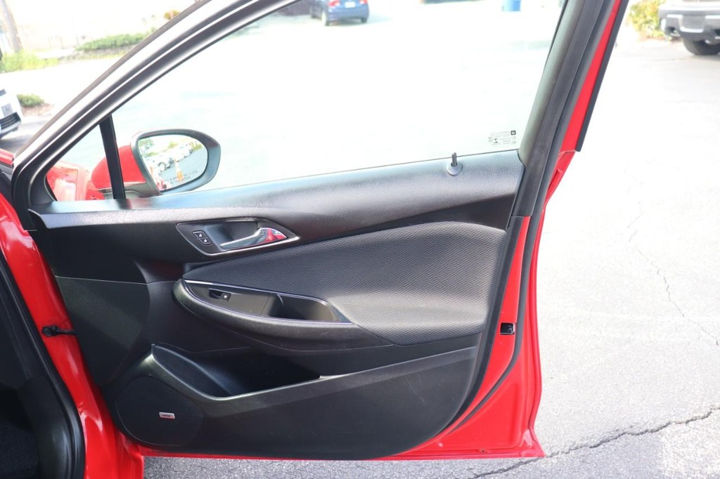 Chevrolet Cruze Vehicle Full-screen Gallery Image 21