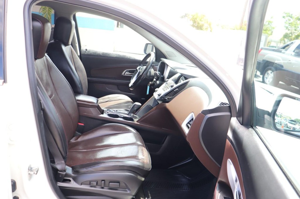 Chevrolet Equinox Vehicle Full-screen Gallery Image 21