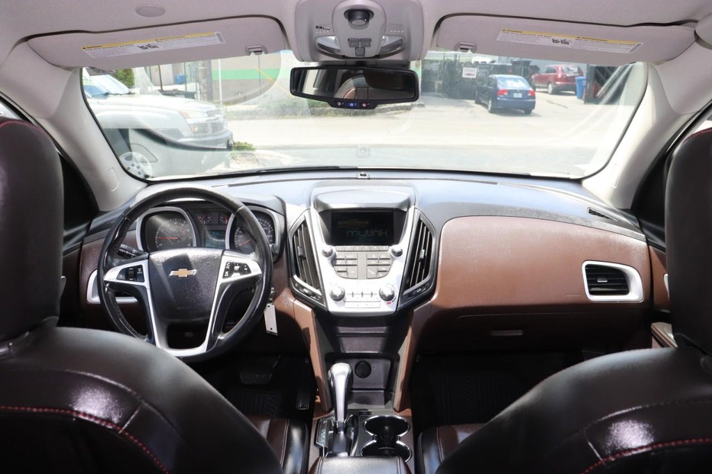 Chevrolet Equinox Vehicle Full-screen Gallery Image 24