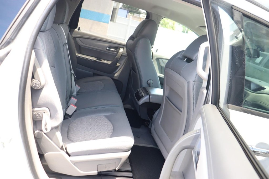 Chevrolet Traverse Vehicle Full-screen Gallery Image 19