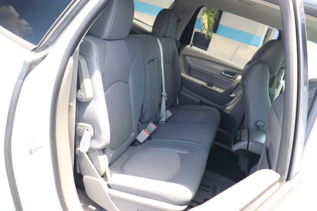 Chevrolet Traverse Vehicle Full-screen Gallery Image 20