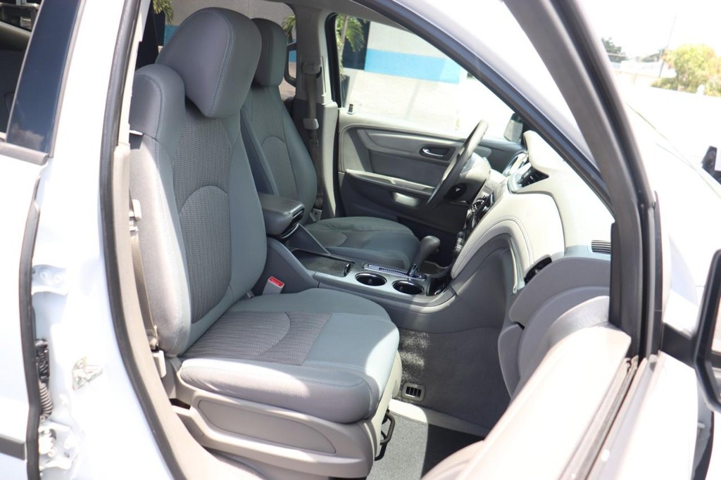 Chevrolet Traverse Vehicle Full-screen Gallery Image 23