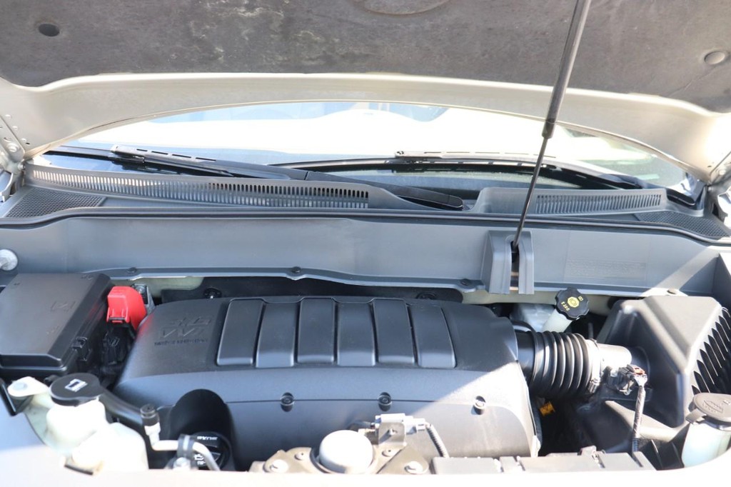 Buick Enclave Vehicle Full-screen Gallery Image 10