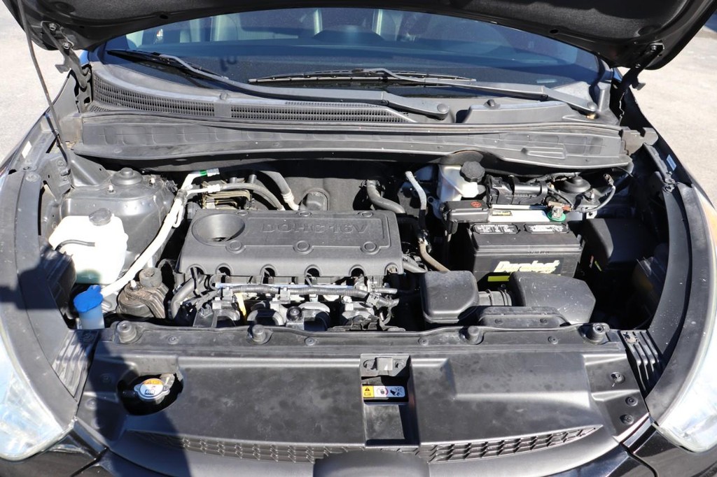 Hyundai Tucson Vehicle Full-screen Gallery Image 10