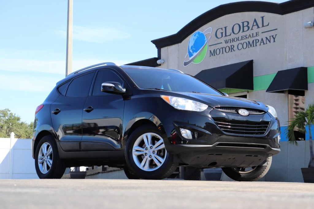 Hyundai Tucson Vehicle Full-screen Gallery Image 26