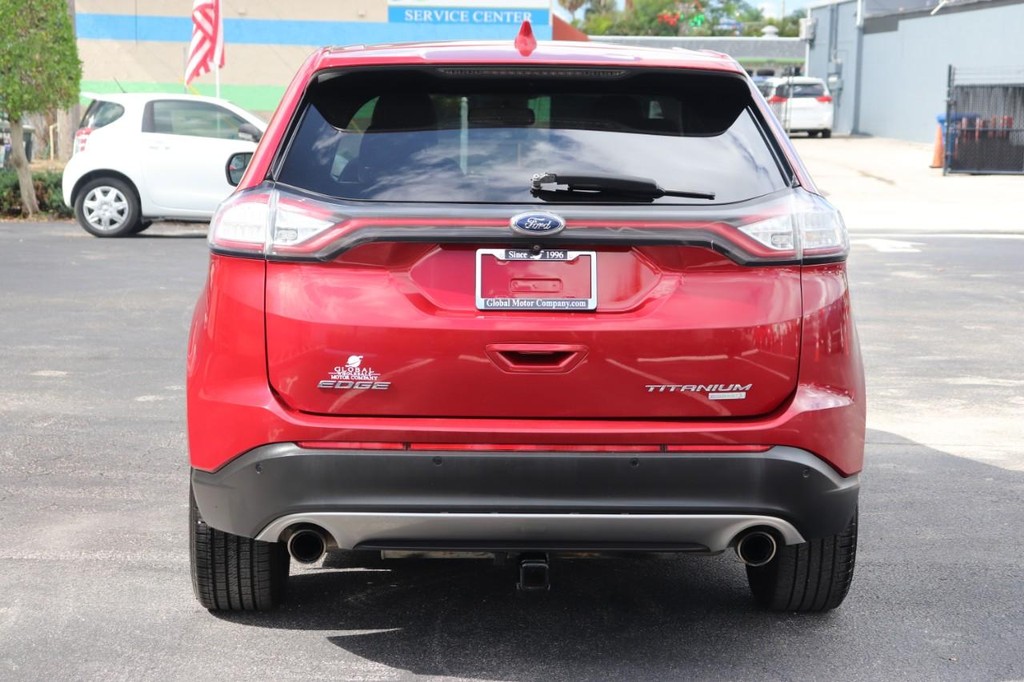 Ford Edge Vehicle Full-screen Gallery Image 07