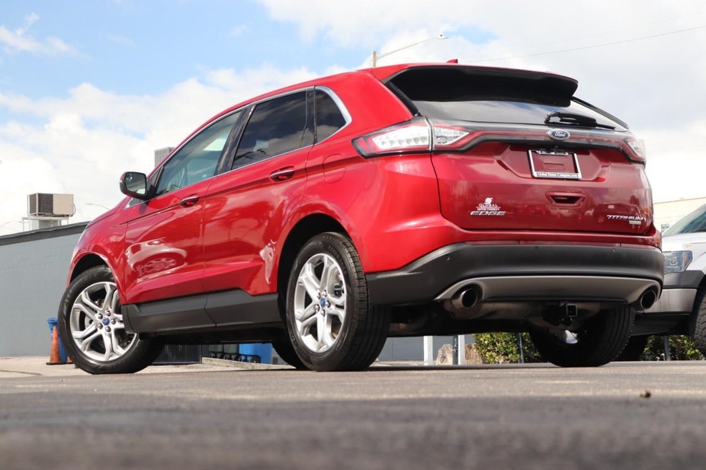 Ford Edge Vehicle Full-screen Gallery Image 27
