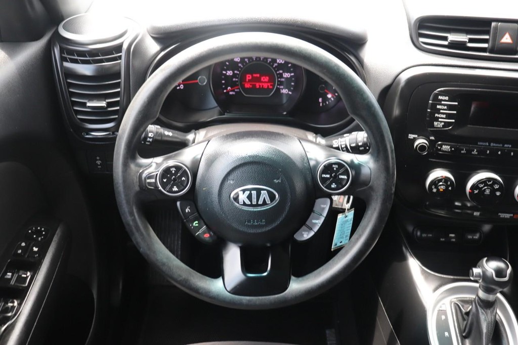 Kia Soul Vehicle Full-screen Gallery Image 23