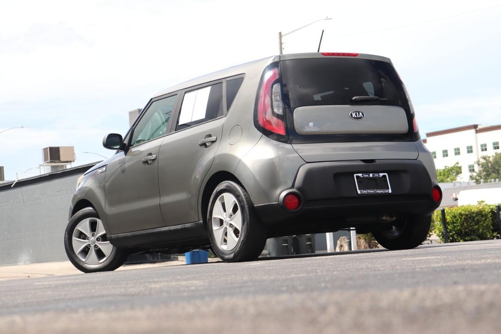 Kia Soul Vehicle Full-screen Gallery Image 27
