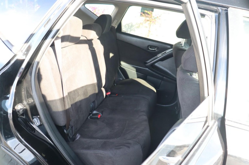 Nissan Murano Vehicle Full-screen Gallery Image 20
