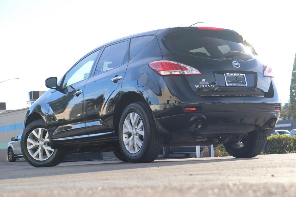 Nissan Murano Vehicle Full-screen Gallery Image 27