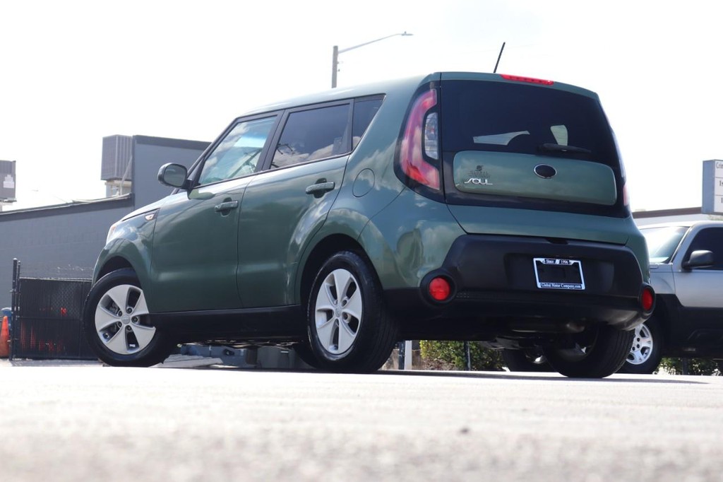 Kia Soul Vehicle Full-screen Gallery Image 27