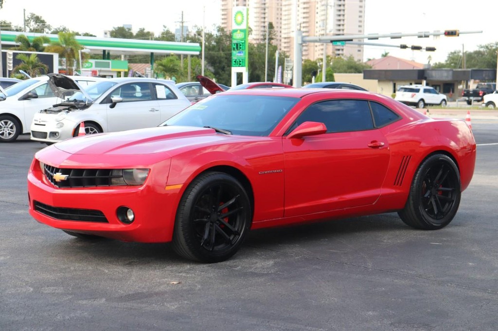 Chevrolet Camaro Vehicle Full-screen Gallery Image 03