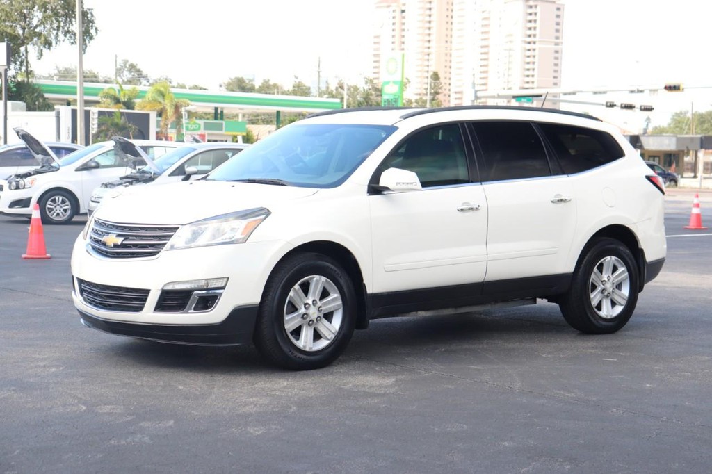 Chevrolet Traverse Vehicle Full-screen Gallery Image 03