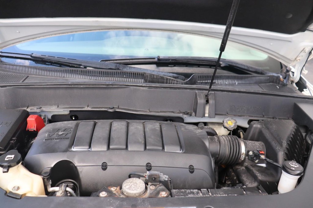 Chevrolet Traverse Vehicle Full-screen Gallery Image 10