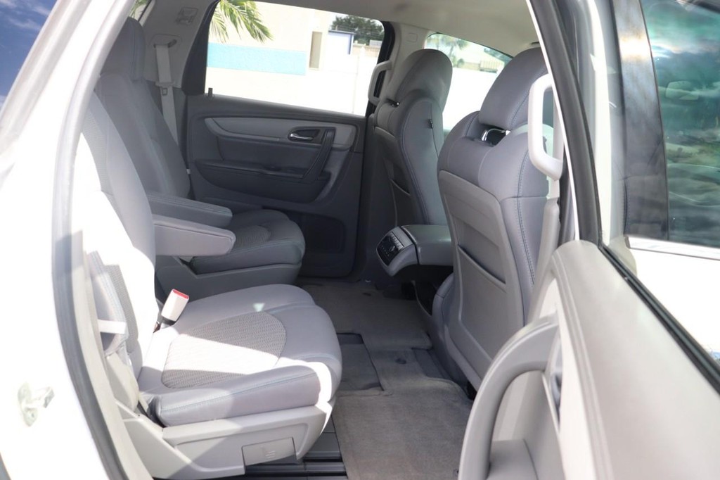 Chevrolet Traverse Vehicle Full-screen Gallery Image 19
