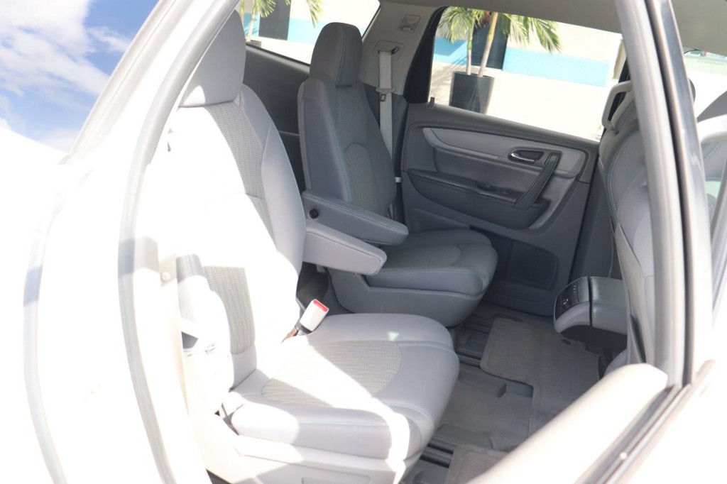 Chevrolet Traverse Vehicle Full-screen Gallery Image 20