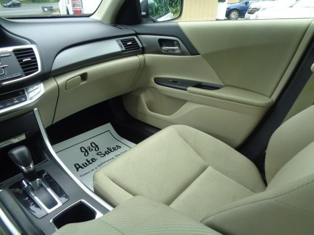 2014 Honda Accord Sedan LX image 08