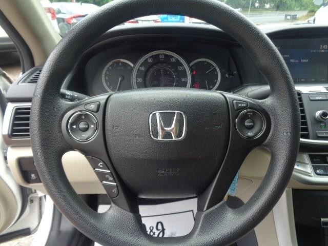 2014 Honda Accord Sedan LX image 15
