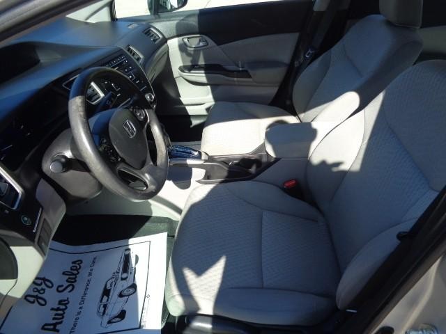 2015 Honda Civic Sedan LX image 09