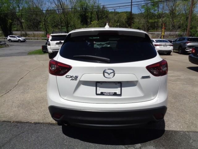 2016 Mazda CX-5 Touring image 05