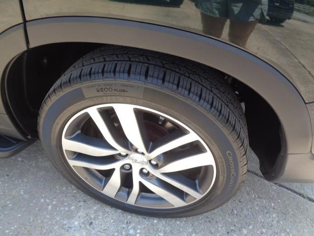 2016 Honda Pilot Elite image 07
