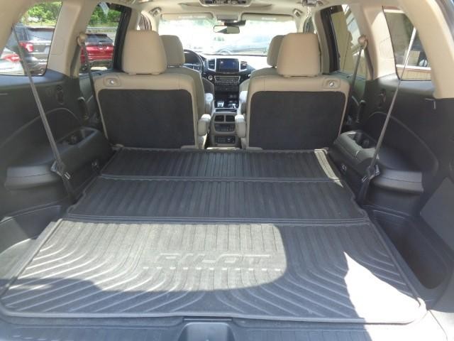 2016 Honda Pilot Elite image 11