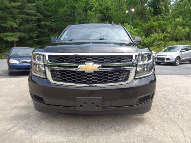2019 Chevrolet Tahoe LT image 02