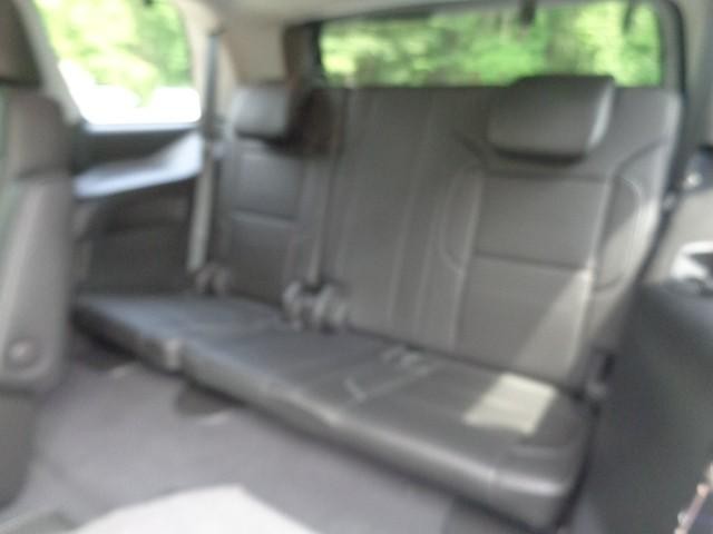 2019 Chevrolet Tahoe LT image 12