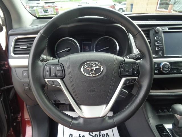 2017 Toyota Highlander Hybrid Limited image 25
