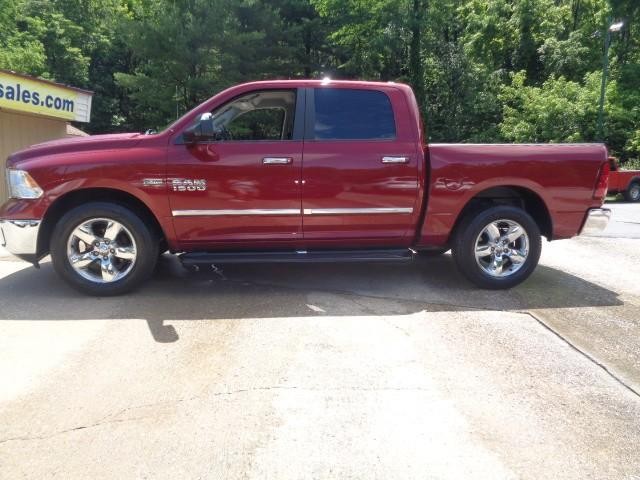 2015 Ram 1500 4WD Big Horn Crew Cab image 03
