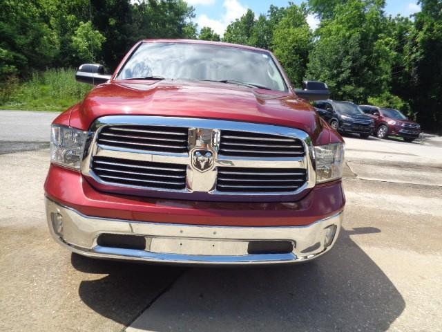 2015 Ram 1500 4WD Big Horn Crew Cab image 04