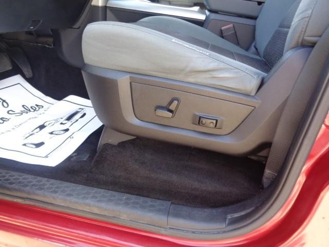 2015 Ram 1500 4WD Big Horn Crew Cab image 19
