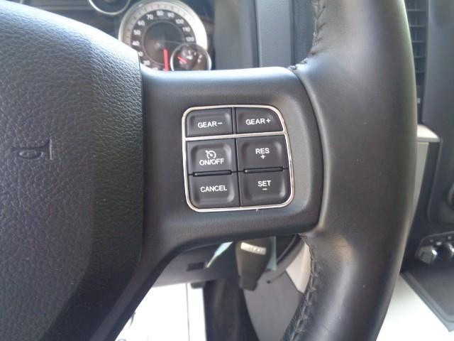 2015 Ram 1500 4WD Big Horn Crew Cab image 23