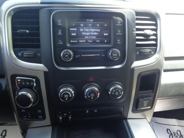 2015 Ram 1500 4WD Big Horn Crew Cab image 26