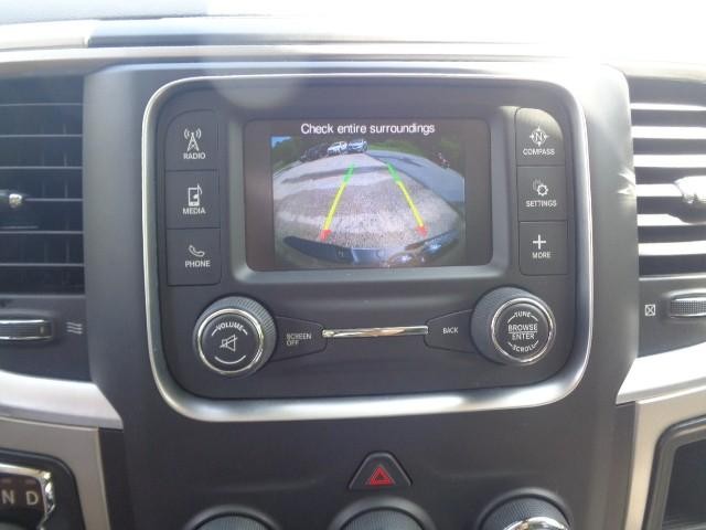 2015 Ram 1500 4WD Big Horn Crew Cab image 27