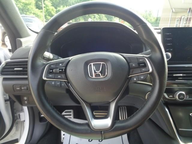 2022 Honda Accord Sedan Sport image 16