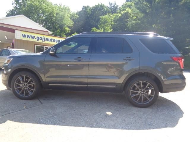 2018 Ford Explorer XLT image 01