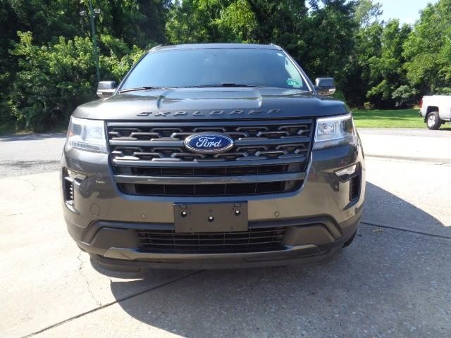 2018 Ford Explorer XLT image 02